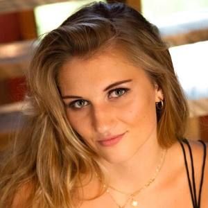 Meet your Posher, Ania